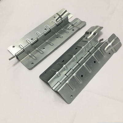Tùy chỉnh 170-400mm 220 X 80 X 1.2mm Độ cao kim loại dán mạ tấm thép cacbon cổ áo với gai