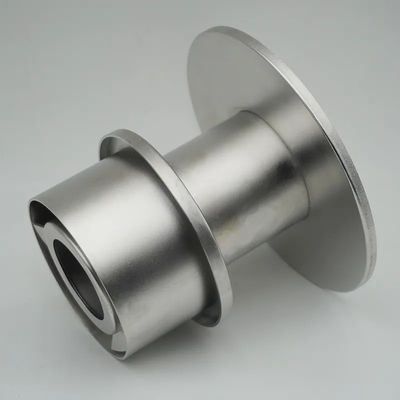 Các tấm MDF được cắt bằng laser chính xác cao được thiết kế để đạt được cắt mịn và thiết kế phức tạp cho trang trí nội thất
